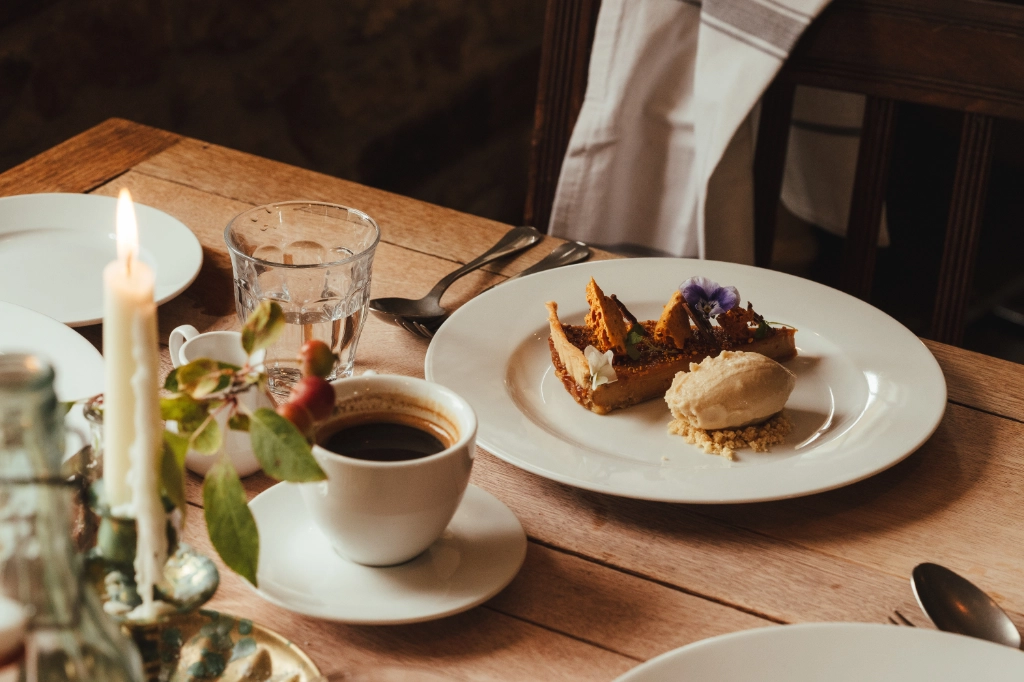 Pub lunches in the Cotswolds (lucnh at the Kingham plough)